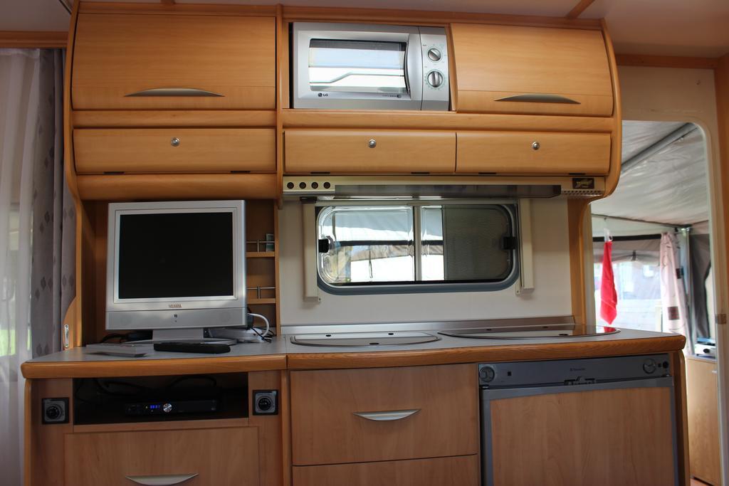 Caravan 'T Koekoeksnest Aagtekerke Chambre photo
