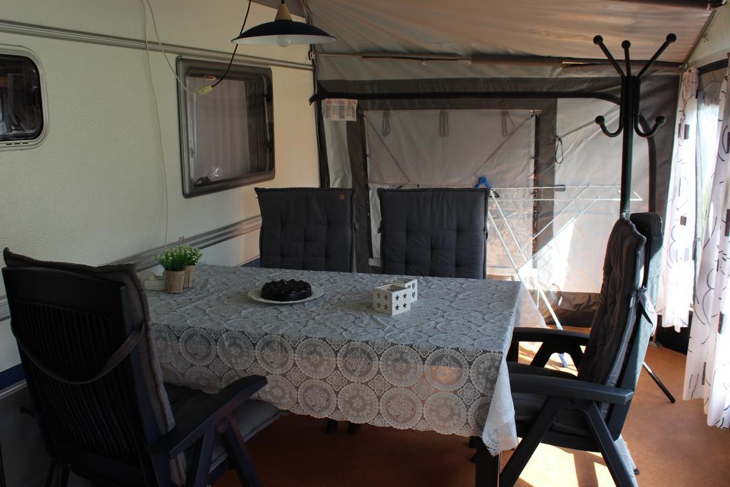 Caravan 'T Koekoeksnest Aagtekerke Chambre photo